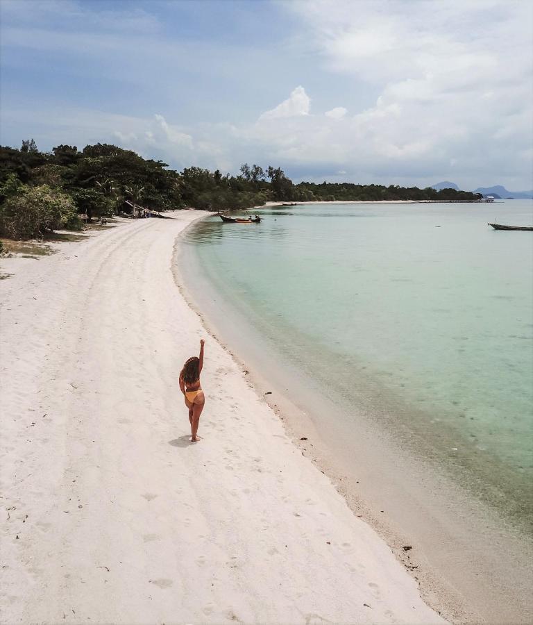 Sukkho Samui Estates Villa Pantai Chaweng Luaran gambar